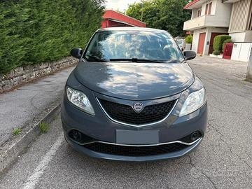 LANCIA Ypsilon 1.2 69 CV 5 porte Gold
