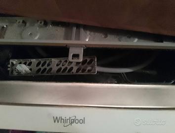 lavastoviglie Whirlpool 