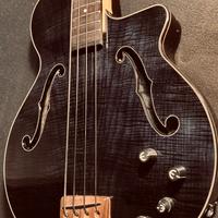 Epiphone zenith bass fretted semiacustico