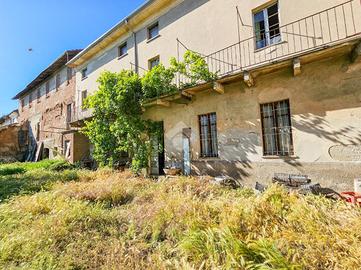 CASA SEMINDIPENDENTE A ALESSANDRIA