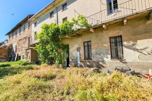 CASA SEMINDIPENDENTE A ALESSANDRIA