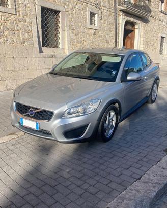 VOLVO C30 D2 KINETIC – 2011 – 133.500 KM