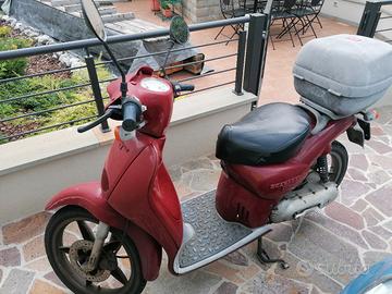ciclomotore scarabeo 50