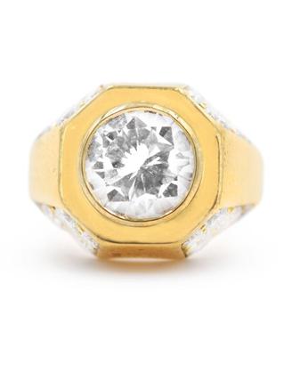 Anello Bulgari vintage oro 850 centrale ct 1,76
