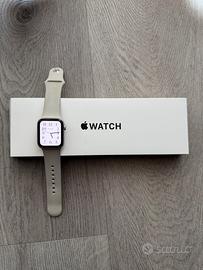 Apple Watch SE (Gen 2) 40mm Starlight GPS