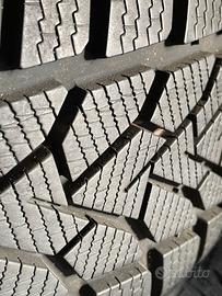 Pneumatici Uniroyal Invernali + cerchi Msw77