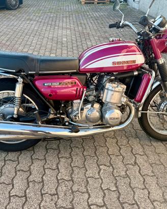 Suzuki GT 750