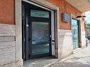 ampio-locale-ufficio-in-zona-ad-alto-passaggio
