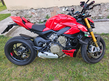 Ducati Streetfighter V4S
