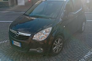 Opel Agila b