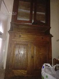 Mobile credenza antica