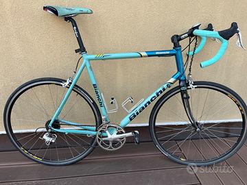 Bici da corsa Bianchi allumini e carbonio