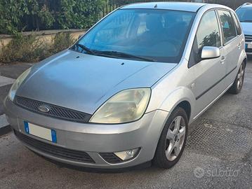 FORD FIESTA 1.2 Benzina 2005 EURO 4