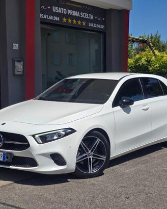MERCEDES-BENZ A 200 d Automatic LED Ambient 64 M