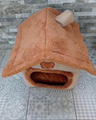 Casetta e divanetto per gatti
