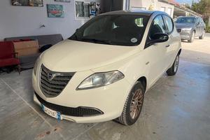 Ypsilon III 0.9 t.air Gold ecochic metano 80cv E6