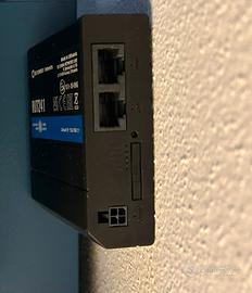 Router 4G Teltonika RUT 241