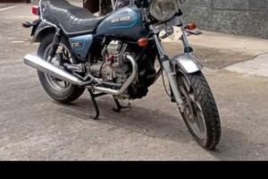 Moto Guzzi V35 custom 
