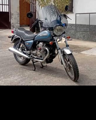 Moto Guzzi V35 custom 