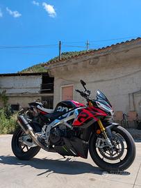 Aprilia Tuono V4 Factory 