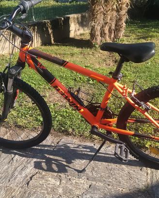 Bicicletta mountain bike da ragazzo 24"