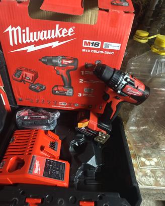 Milwaukee M18 CBLPD-202C trapano avvitatore 18V