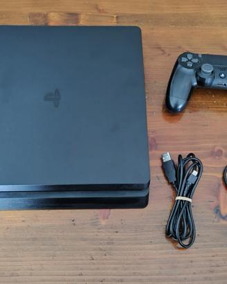 PS4 slim 1 TB