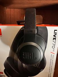 JBL Live 770NC nere