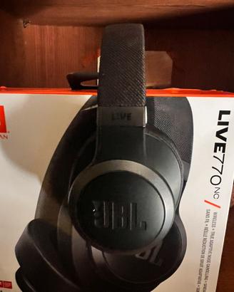 JBL Live 770NC nere