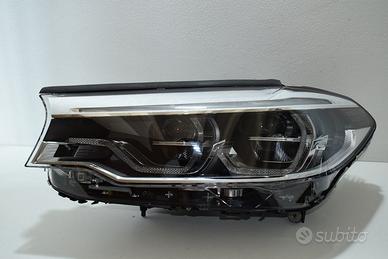 Faro sinistro BMW 5 (G30/G31) 3.0 D