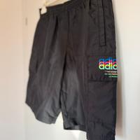Pantaloni Corti Uomo ADIDAS Neri in Nylon - Stile