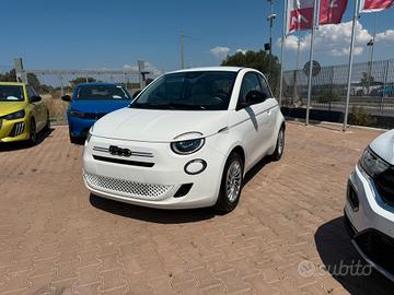 Fiat 500 Berlina Hybrid Pop