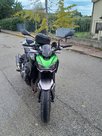 Moto Kawasaki Z900