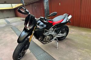 Aprilia dorsoduro 750