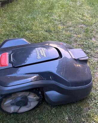 Robot rasaerba husquarna 310 E