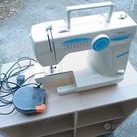 MACCHINA DA CUCIRE ELETTRICA 