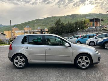 Volkswagen Golf GT Sport.