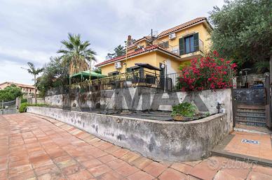 Villa singola - Aci Castello