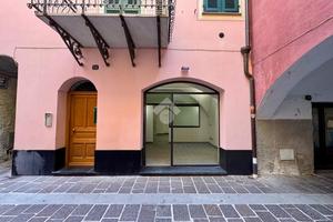NEGOZIO A SPOTORNO