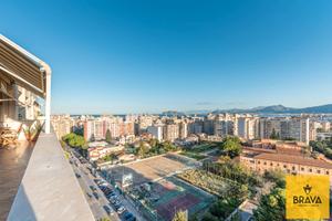 Attico 5 vani terrazzo in Via Autonomia Siciliana