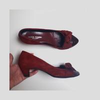 Decolleté rosso scuro tacco basso n. 38 camoscio