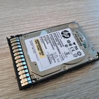 Hard disk per server 300 GB 2.5" SAS 10000 RPM HP