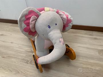 Elefante A Dondolo In Legno