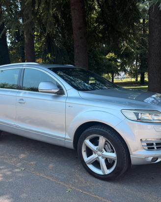 Audi Q7 3.0 TDI  SLINE 2008  7Posti