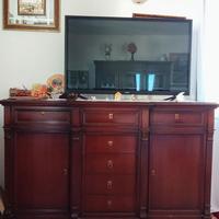 Vetrina e credenza