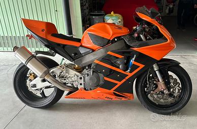 Honda CBR 900 RR Fireblade
