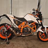KTM Duke 690 R ABS guidabile anche con A2