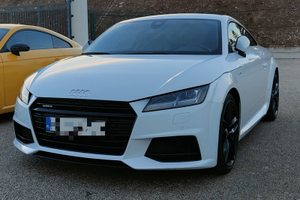Audi TT mk3 S line