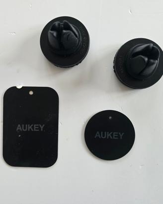 Kit 2 supporti magnetici auto Aukey + 2 piastrine 
