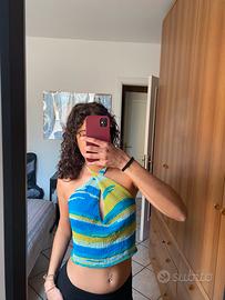 Top fatto a maglia